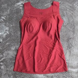 Women's Red Sleeveless Chicme Top L NWT